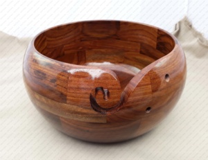 Cuenco de hilo de madera para juntas Sheesham de alta calidad a la venta al mejor precio, cuencos de hilo portátiles con tapa, accesorios de tejer de AYAANS - Product Image 2