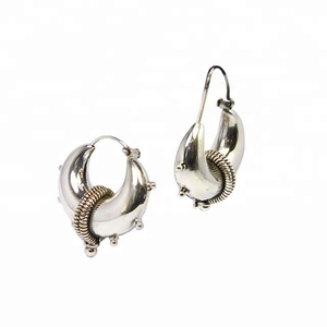 Pendientes de aro de Plata de Ley 925 hechos a mano, joyería de moda de alta calidad, pendientes de aro finos de plata caros elegantes, proveedor de regalos - Product Image 1