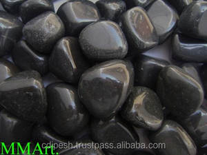 Galets de pierre naturelle noire jet foncé brillants et polis pour l'aménagement paysager, pavés - Product Image 2