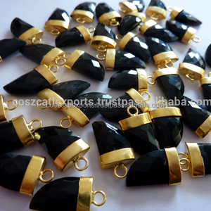 Colgantes de piedras preciosas de ónix negro, dientes de tiburón, color verde, colgantes de piedra - Product Image 1