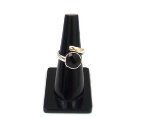 Piedra natal hecha a mano de oro de ónix negro, declaración de piedra múltiple, anillo bohemio de piedra preciosa Natural Vintage - Product Image 2
