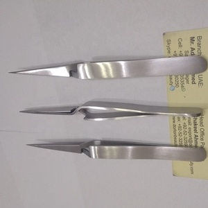 Pinzas para Extensión de Pestañas Curvas Tipo X de Acero Inoxidable Plateado, Venta al por Mayor con Etiqueta Privada, Pinzas para Pestañas con Ángulo de 45 Grados - Product Image 5
