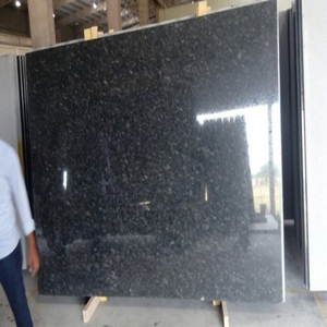 Losas de Granito Natural Pulido de Primera Calidad, Corte a Medida, Diseño Moderno Blanco Gris Antiguo para Paredes Decorativas, Uso en Hoteles, Tamil Nadu - Product Image 1