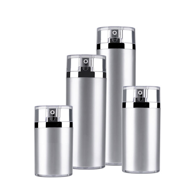 สีเทาอ่อน