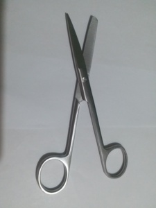 Tijeras Quirúrgicas y de Aplicación de Vendajes de Acero Inoxidable Básicas, Material Plástico, Certificación CE, Instrumento de Clase I, Juego de 12.5cm - Product Image 6