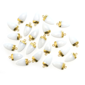 Pendentif en agate blanche avec bélière, forme demi-marquise, plaqué or, matériau en laiton facetté pour la fabrication de bijoux - Product Image 4