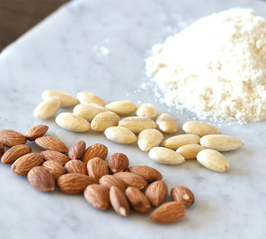 Amandes Premium Tranchées Blanchies Séchées en Sacs de 10KG/15KG et 25KG - Product Image 1