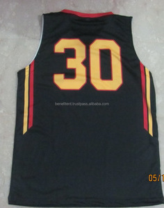 Uniforme de basket-ball personnalisé 2023 avec logo, impression par sublimation professionnelle, vêtements de sport respirants en polyester, taille plus pour adultes - Product Image 5