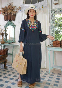 Robe longue à fleurs Style européen pour femme, tenue de soirée ou de bal brodée, authentique, manches cloches, Style populaire, Aari - Product Image 2