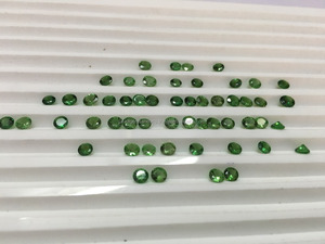 Natural Green <b>Garnet</b> Stone round Cut Faceted Loose Gemstone - Product Image 2