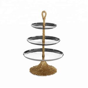 2016 support à gâteaux en métal à 3 niveaux, design 2018, pour hôtel, maison et mariage, vaisselle de table, support à gâteaux - Product Image 1