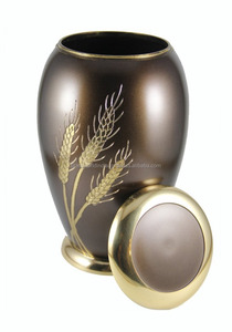 Urna funeraria antigua de latón macizo para adultos Urna de cremación de metal de estilo americano de Brassworld India - Product Image 3