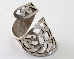 Anillo de Latón Hecho a Mano con Encaje Espiral, Filigrana Grabada, Estilo Bohemio, Unisex, Moderno - Product Image 3