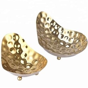 Bols de service de couleur or en matériau métallique pour la décoration de table de maison la plus vendue - Product Image 1