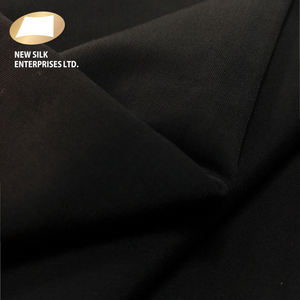 Tela de Microfibra de Nailon Negra de Alta Calidad con Spandex para Ropa Deportiva - Product Image 4