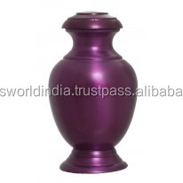 Suministros funerarios de calidad de urna de cremación Premium para adultos de Brassworld India - Product Image 2