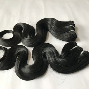 Paquets de cheveux vierges Remy avec fermeture à lacet couleur blonde 613 cheveux indiens avec extension de cheveux humains bruts vague de corps - Product Image 1