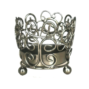 Portavelas de hierro de metal T-Lite, candelabros de luz de té, decoración Vintage para sala de estar, acabados plateados, portavelas T-Lite con Base - Product Image 1