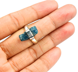 Bagues en argent Sterling 925 en Apatite de forme brute parfaite, bijoux faits à la main, bijoux en argent avec pierres précieuses - Product Image 4