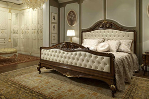 Cama de pilar de tamaño completo, elegantes camas de madera tallada cama de tamaño king de madera caqui, juegos de cama de madera tallada a mano camas de lujo de estilo dorado - Product Image 3