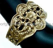 กำไลข้อมือทองเหลืองโบราณประดับด้วยงานฝังหิน ดีไซน์เก๋สำหรับผู้หญิง ขายส่ง - Product Image 4