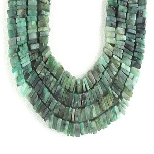 16 "Long brin AAA Grade naturel émeraude pierre précieuse lisse forme carrée Heishi perles faisant collier de pierre de naissance verte - Product Image 1