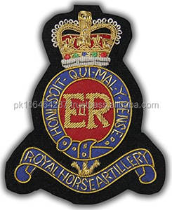 Vente en gros d'insignes de vêtements avec logo personnalisé Tissu de broderie fait main Service de conception OEM Insignes promotionnels de vêtements avec nouveau logo personnalisé - Product Image 3