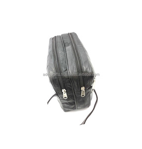 Sac cosmétique de voyage à plusieurs compartiments en cuir PU de luxe avec fermeture à glissière - Product Image 2