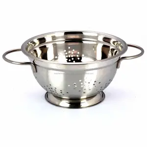 Ustensiles de cuisine en acier inoxydable de haute qualité, écologiques, passoire allemande classique avec deux poignées - Product Image 1