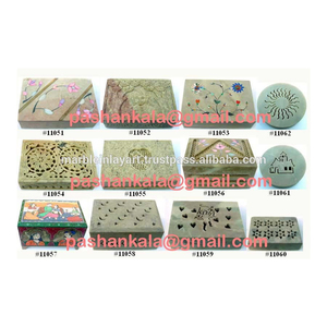 Magnifiques boîtes sculptées avec de beaux motifs - Product Image 1