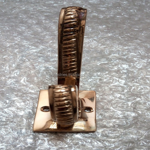 Ganchos Decorativos de Pared para Sombreros y Abrigos, de Hierro Fundido Antiguo con Borde de Cuerda Negra, de Latón Macizo, Venta al por Mayor - Product Image 2