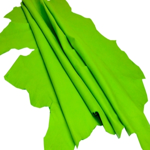 Sac à main à motif fini de type grain de vêtement en peau de mouton verte - Product Image 1