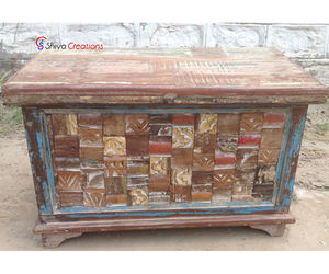 Coffre de rangement intérieur en bois recyclé pour la literie - Product Image 1