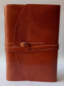 Journal artisanal grand format B5 en cuir véritable avec fermeture à lanière, couverture rigide, usage personnel et professionnel, potentiel cadeau D.N.A. - Product Image 2