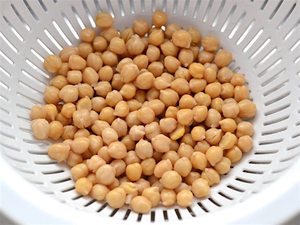 Garbanzos Kabuli Orgánicos Deshidratados de Alta Nutrición 7mm-8mm 9mm-14mm a Granel - Product Image 6