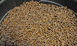 Granulés de bois de qualité supérieure Offres Spéciales granulés de bois de qualité supérieure à vendre/Granulés de bois de hêtre sapin pin en sacs de 15kg - Product Image 2