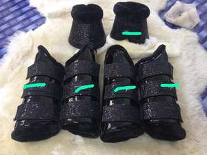 Botas de Tela Premium con Brillantina de Alta Calidad, Equipo de Protección Duradero para las Patas de Caballos para Deportes Ecuestres - Product Image 3