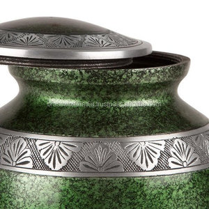 Royal Green American Style Cremation Urn Brassworld Suministros funerarios de la India - Product Image 2