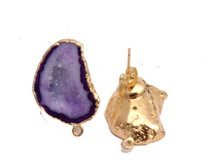 Clous d'oreilles en forme de géode violette naturelle, plaqué or, bijoux de mode pour femmes, cadeaux - Product Image 1