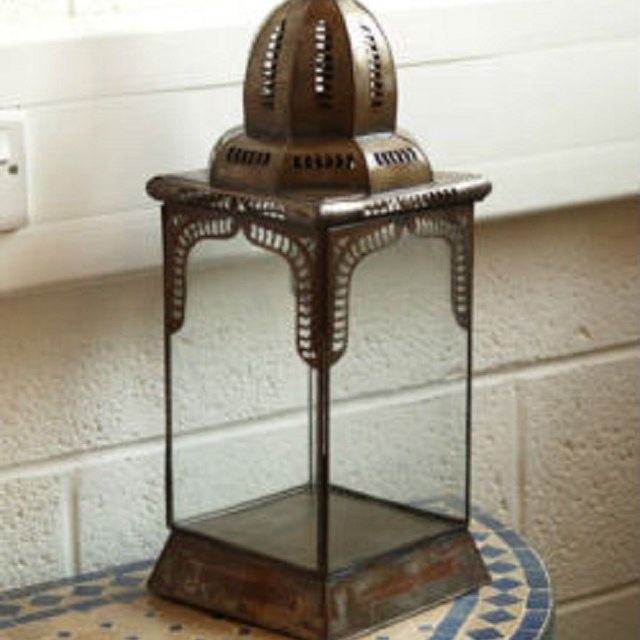 สีน้ำตาล