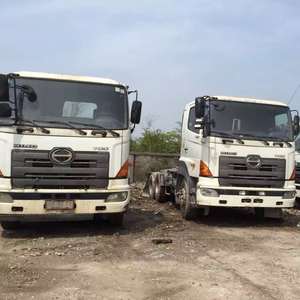 Cabezal de Tractor usado Hino 700 - Product Image 1