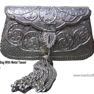 SILVER FINISH METAL CLUTCHES VINTAGE DESIGNER HANDBAGS - Product Image 2