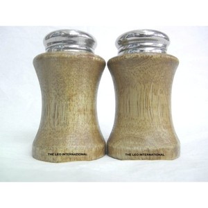 Moulin à sel et poivre en bois ensemble - Product Image 1
