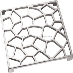 Dessous de plat plaqué argent de forme carrée classique Table de conception moderne Dessous de plat décoratif de couleur argent pour dessous de plat en verre à bas prix - Product Image 1