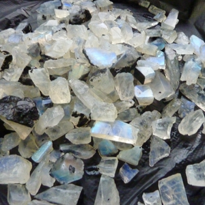 หินมูนสโตนธรรมชาติสีขาวพร้อมพลอยสีขาวคอสซาคัล WER002ส่งออก - Product Image 6