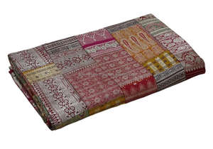 <b>King</b> <b>Size</b> Sari Patchwork <b>Bedspread</b>, Indian Decorative Quilt, Vintage Handmade Bedcover - Product Image 4