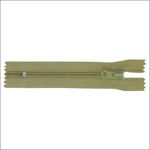 Venta al por mayor de cremallera de cadena larga de nylon resistente en rollos cremalleras Premium para bolsas y ropa al aire libre - Product Image 5