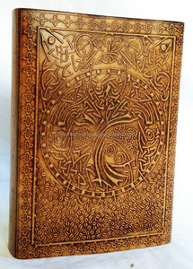 วารสารหนัง B5ต้นไม้แห่งชีวิตวินเทจสลักลายนูนของแท้ล็อคไดอารี่ส่วนตัวเขียนของที่ระลึกสีแทนออกแบบโลโก้ได้ตามต้องการ - Product Image 2