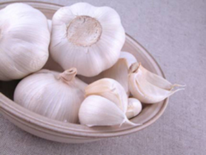 WHOLESALE DRIED <b>GARLIC</b> - High-quality Dried <b>Garlic</b> From Vietnam - Product Image 3