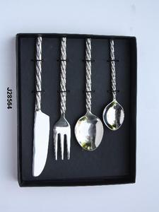 Ensemble de couverts en acier martelé de haute qualité dans des articles de table polonais miroir ensemble de couverts en acier de 4 pièces au prix de gros - Product Image 3